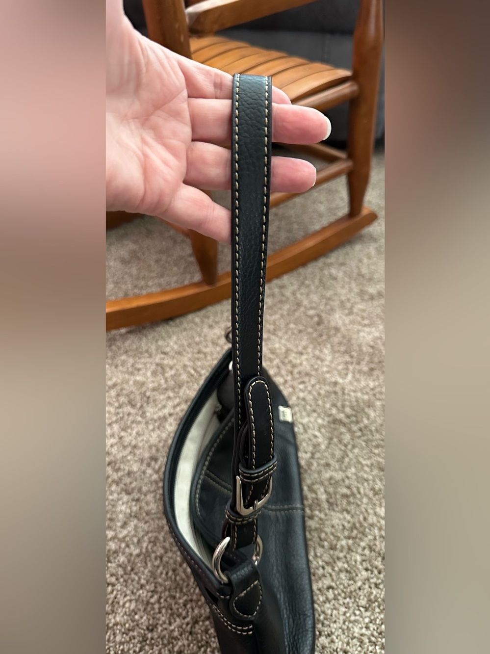 THE SAK BLACK PEBBLED TEXTURED ALL LEATHER SHOULDER/HANDBAG 5 x 11 x 2.5 INCHES - Picture 7 of 9